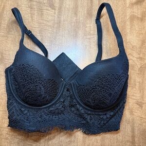 Victoria’s Secret body by Victoria lined Demi pushup
